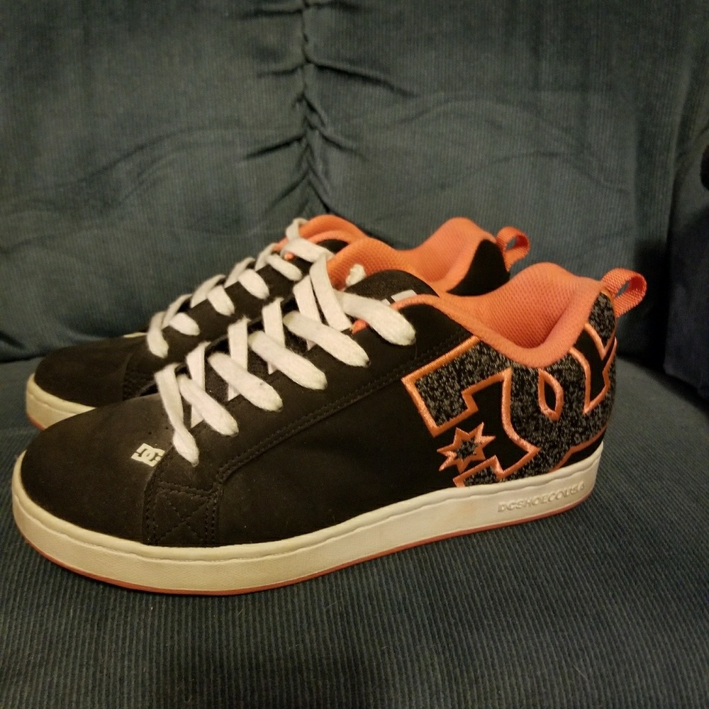 Dc shoes